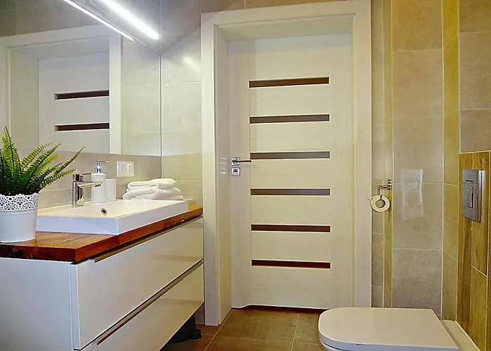 Apartment Sun&fun Parkowa Nadrzeczna 3d I 3e -blisko Centrum, Dworca Pkp W Otoczeniu Zieleni